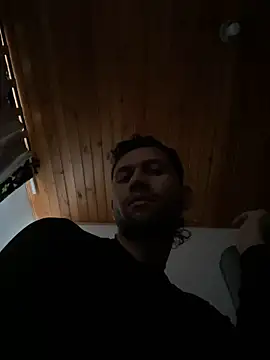 Michaell Spinelly online show from October 29, 8:08 pm