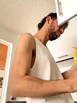 Michaell Spinelly online show from September 22, 3:29 pm