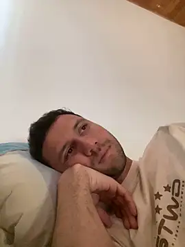 Michaell Spinelly online show from March 11, 8:25 pm