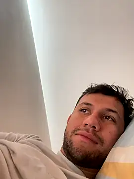 Michaell Spinelly online show from December 5, 2:59 pm