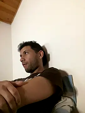 Michaell Spinelly online show from December 2, 12:33 am