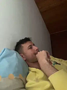 Michaell Spinelly online show from November 10, 5:18 pm