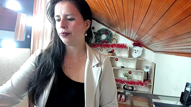 katherine blair online show from December 18, 1:26 pm