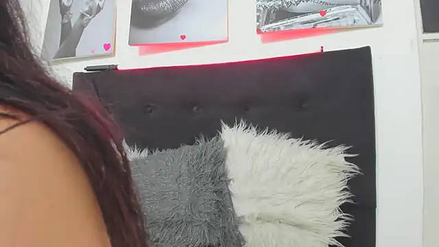 katherine blair online show from April 8, 12:17 pm