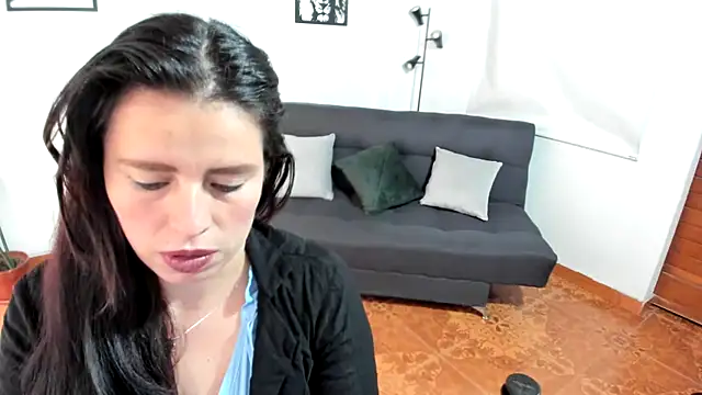 Snapshot of katherine_blair chatting on October 2, 12:41 pm katherine blair online show from October 2, 12:41 pm
