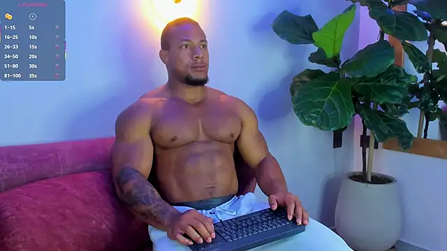 Travis lenox  online show from February 20, 4:31 pm