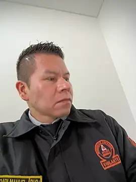 Manu0586 online show from October 25, 11:42 am