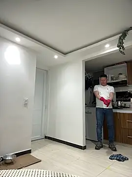 Manu0586 online show from March 25, 1:39 am