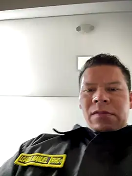 Manu0586 online show from October 29, 12:20 am