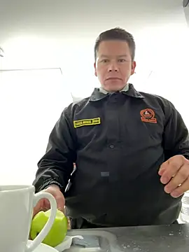 Snapshot of Manu0586 chatting on January 11, 12:56 pm Manu0586 online show from January 11, 12:56 pm