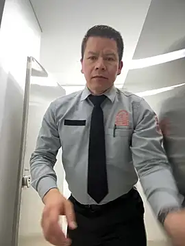 Snapshot of Manu0586 chatting on January 15, 5:44 am Manu0586 online show from January 15, 5:44 am