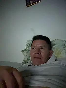 Manu0586 online show from April 25, 2:14 am