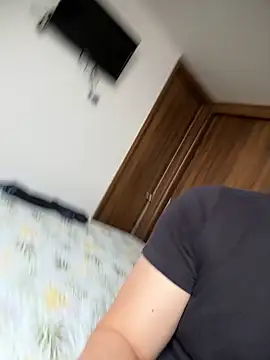 Manu0586 online show from April 28, 5:28 pm