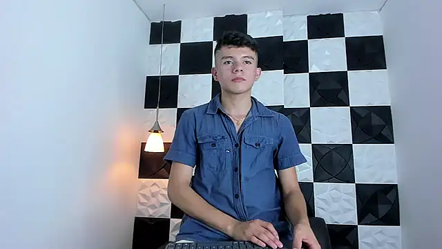 AndyFame1 online show from November 8, 7:06 pm