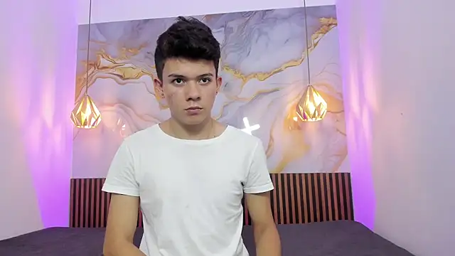 AndyFame1 online show from September 20, 4:39 am