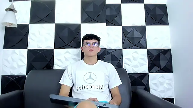 AndyFame1 online show from December 22, 6:52 pm