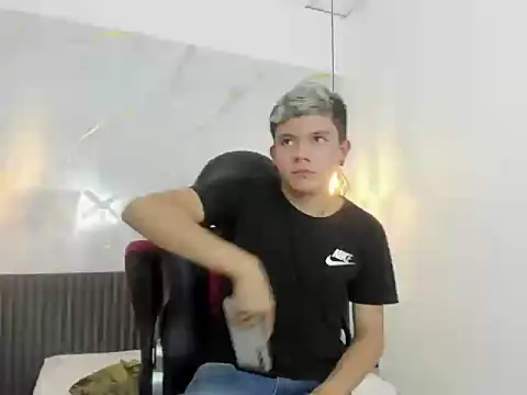 AndyFame1 online show from February 17, 6:16 pm