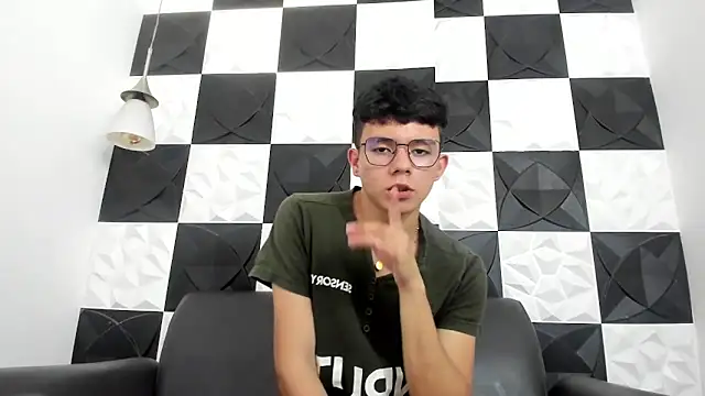 AndyFame1 online show from December 18, 6:56 pm