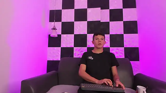 AndyFame1 online show from October 3, 7:37 pm