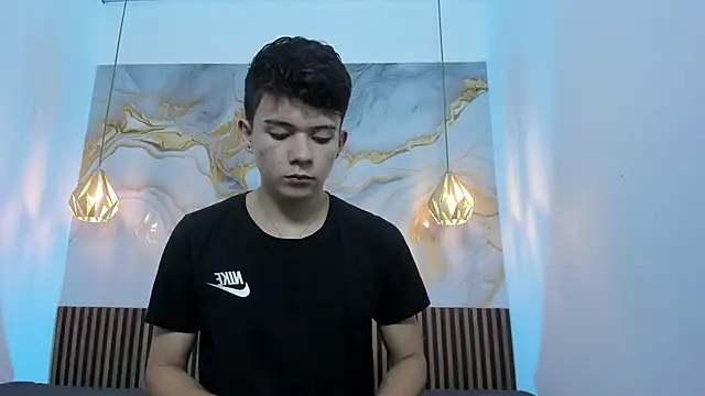 AndyFame1 online show from September 19, 4:05 am