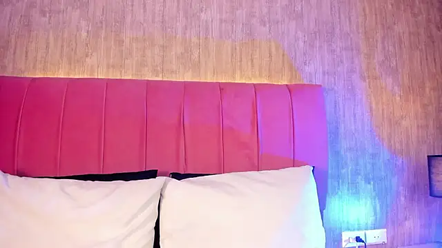 Kendra kobein online show from March 11, 8:03 pm