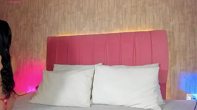 Kendra kobein online show from November 14, 7:50 pm