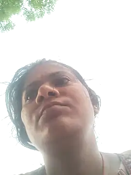 couple 71 online show from April 3, 12:28 am