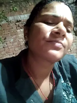 Snapshot of couple_71 chatting on May 2, 7:41 pm couple 71 online show from May 2, 7:41 pm