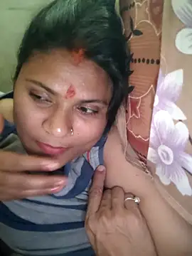 couple 71 online show from March 31, 10:28 am