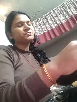 couple 71 online show from December 3, 5:41 am