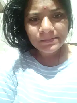 couple 71 online show from April 12, 2:37 am