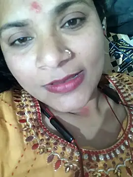 couple 71 online show from March 18, 8:39 am