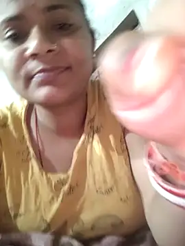 couple 71 online show from March 26, 6:17 pm