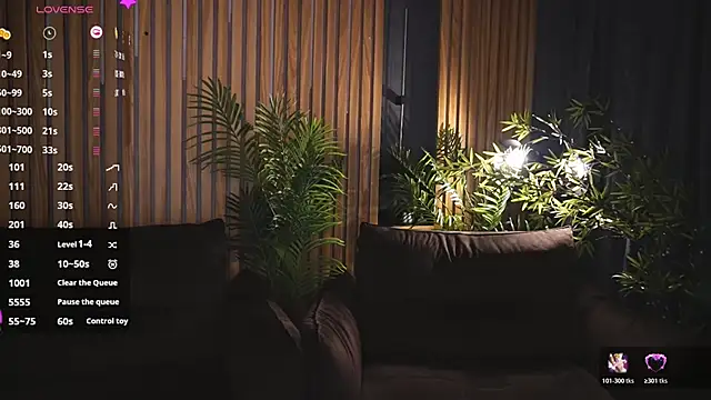 OceanEyessss  online show from October 30, 8:50 pm