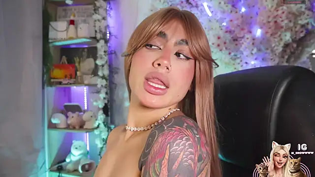 Miila snow online show from December 16, 8:35 pm