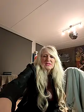 SexyKato001 online show from November 10, 8:14 pm