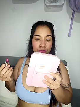 violettaa millerss online show from April 15, 12:05 am