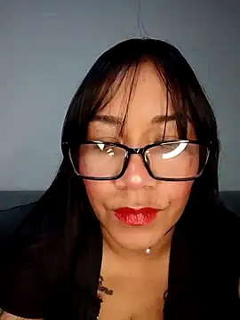 violettaa millerss online show from May 9, 12:25 am