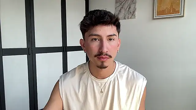 sweettaaron01 online show from February 17, 6:38 pm