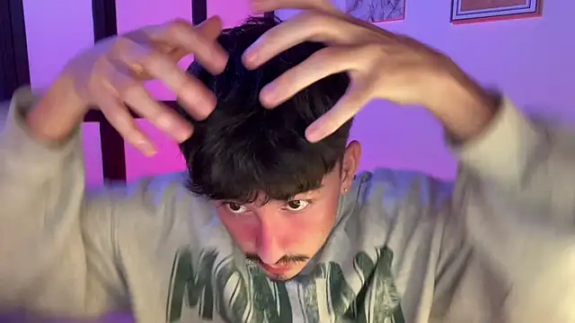 sweettaaron01 online show from January 10, 3:57 am