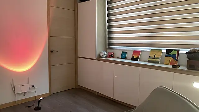 Snapshot of sweettaaron01 chatting on November 26, 5:24 pm sweettaaron01 online show from November 26, 5:24 pm