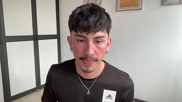 sweettaaron01 online show from February 10, 6:18 pm