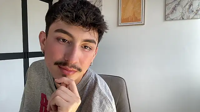 sweettaaron01 online show from February 27, 7:24 pm