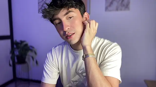 sweettaaron01 online show from May 10, 12:14 am
