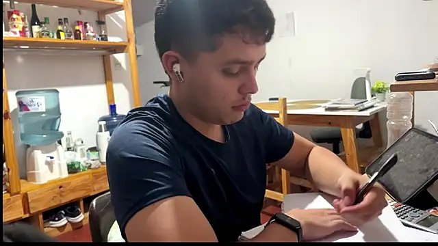 Haustin202 online show from November 4, 1:53 am