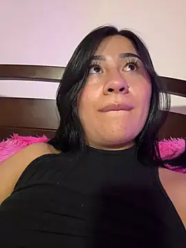 evelyn ch  online show from February 12, 10:53 pm