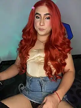 AlineCosta  online show from December 21, 1:30 am