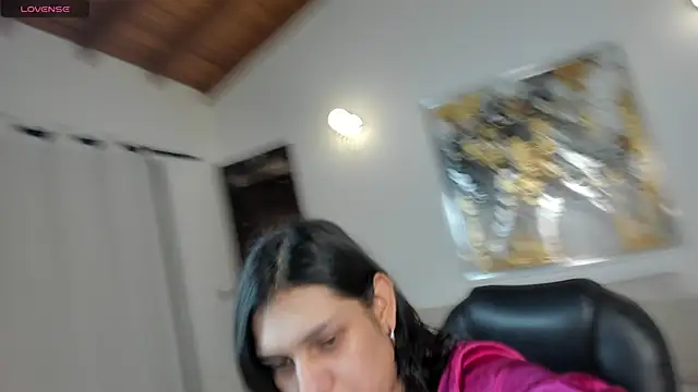 SarahYates online show from February 9, 5:16 am