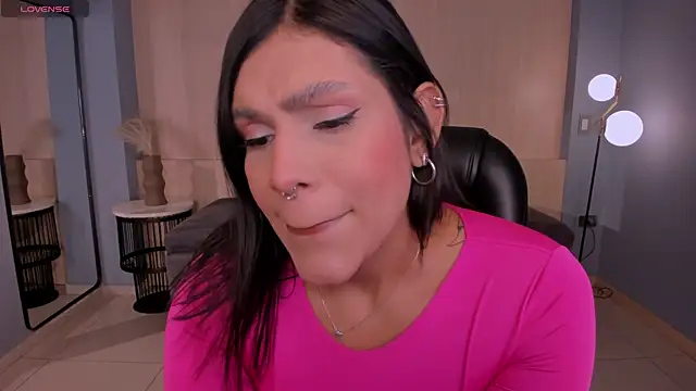 SarahYates online show from March 29, 4:36 am