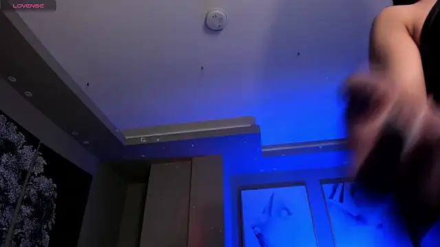 IsabellaMoreau online show from November 17, 7:40 pm